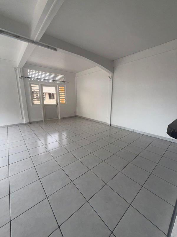 Appartement - 128 m² - 5 pièces