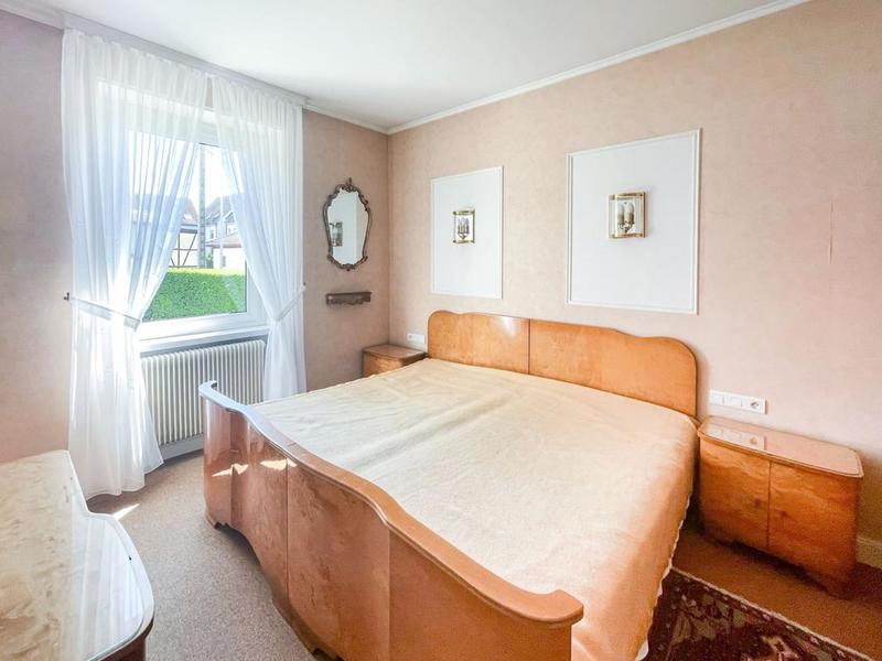 Maison traditionnelle - 200 m² - 11 pièces