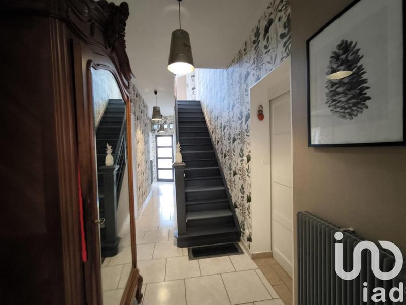 Maison - 215 m² - 8 pièces