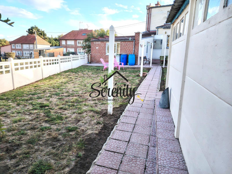 Maison - 85 m² - 8 pièces