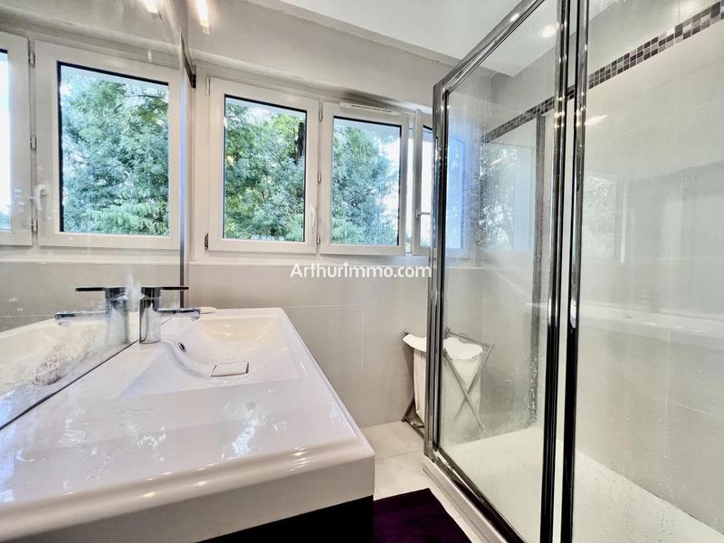 Maison - 160 m² - 8 pièces