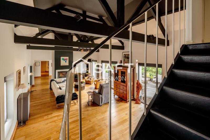 Villa - 220 m² - 10 pièces