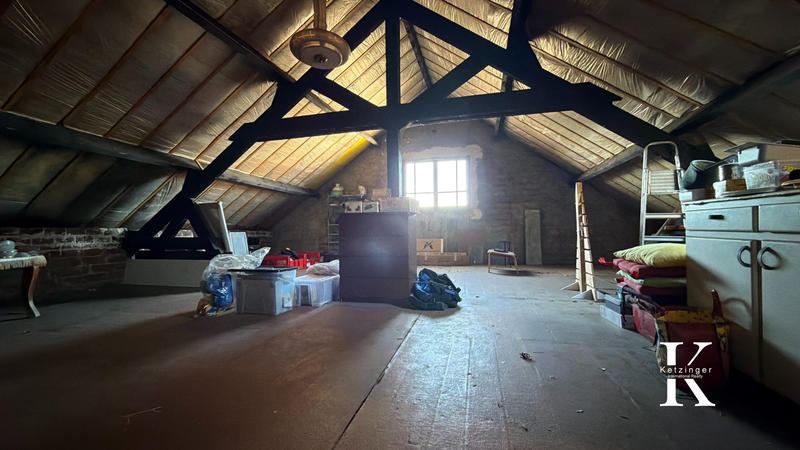 Maison ancienne - 240 m² - 6 pièces