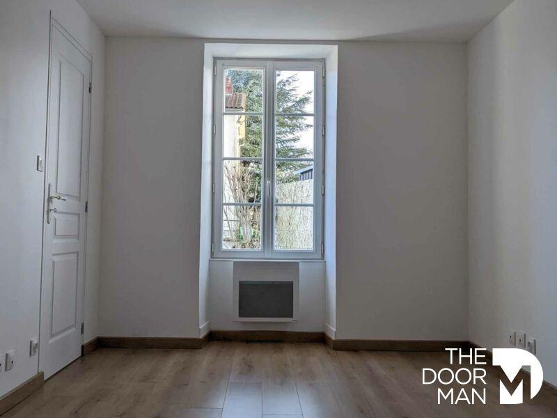 Maison en pierre - 80 m² - 4 pièces