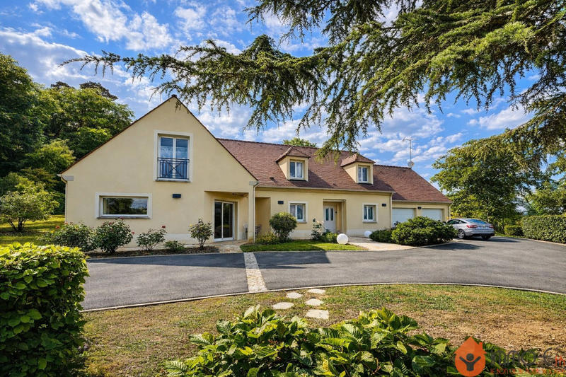 Maison - 296 m² - 7 pièces