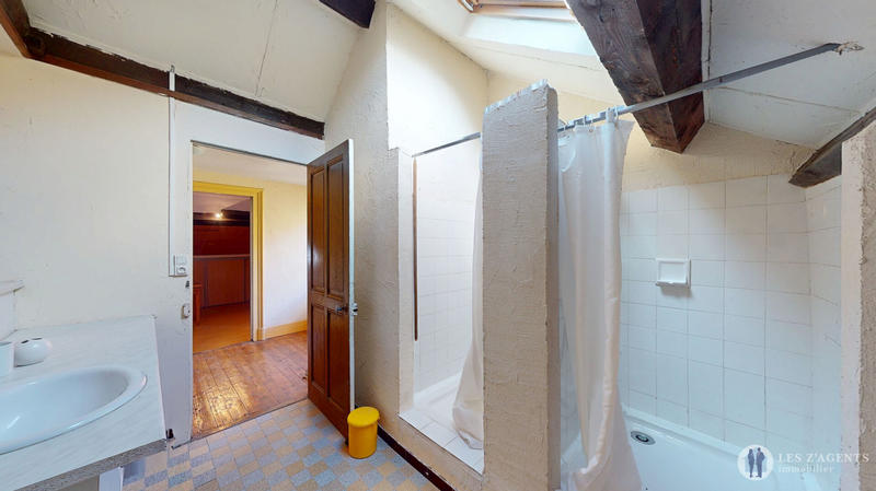 Maison - 290 m² - 13 pièces