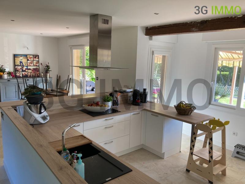 Maison - 138 m² - 7 pièces