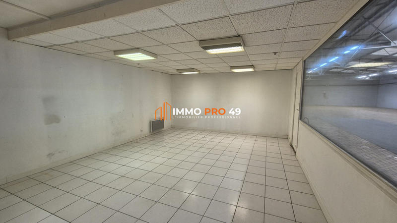 Immeuble - 2 400 m²