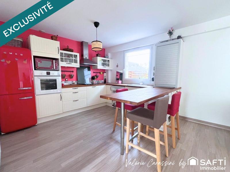 Maison - 90 m² - 5 pièces