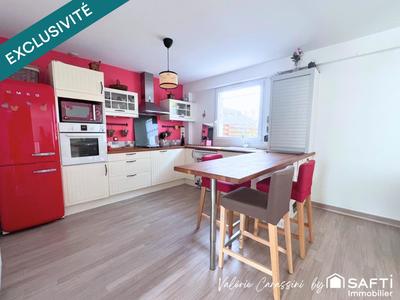 Maison - 90 m² - 5 pièces