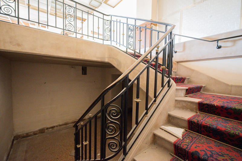 Local commercial - 244 m² - 2 pièces