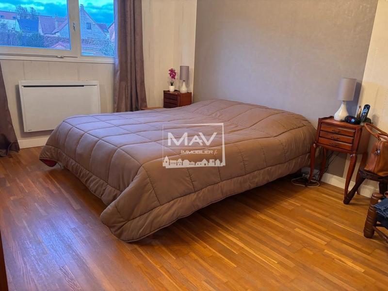 Maison - 103 m² - 5 pièces