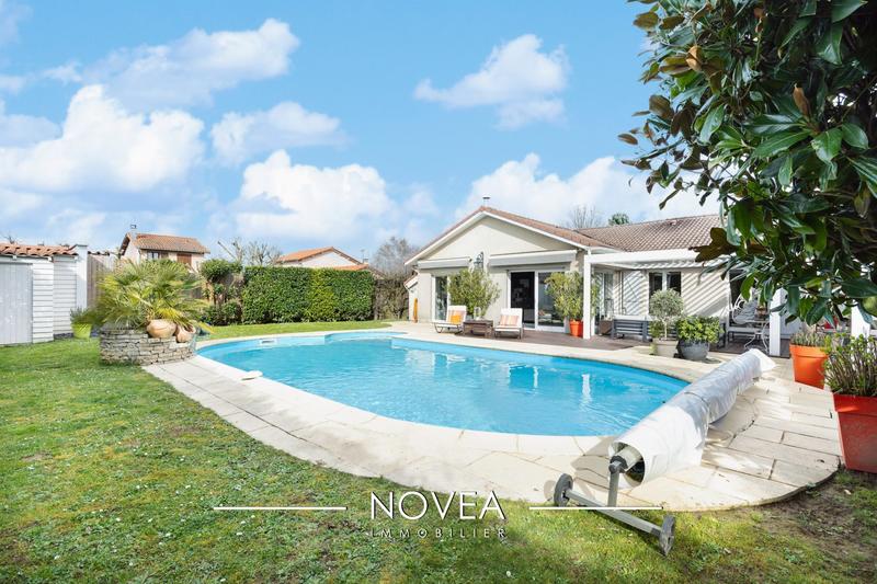 Maison - 137 m² - 5 pièces