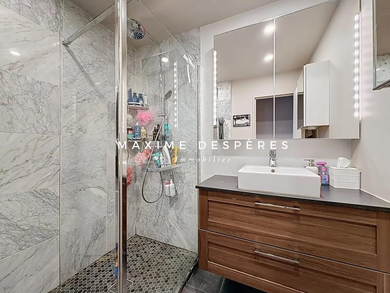 Appartement - 81 m² - 3 pièces