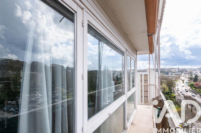 Appartement - 90 m² - 4 pièces