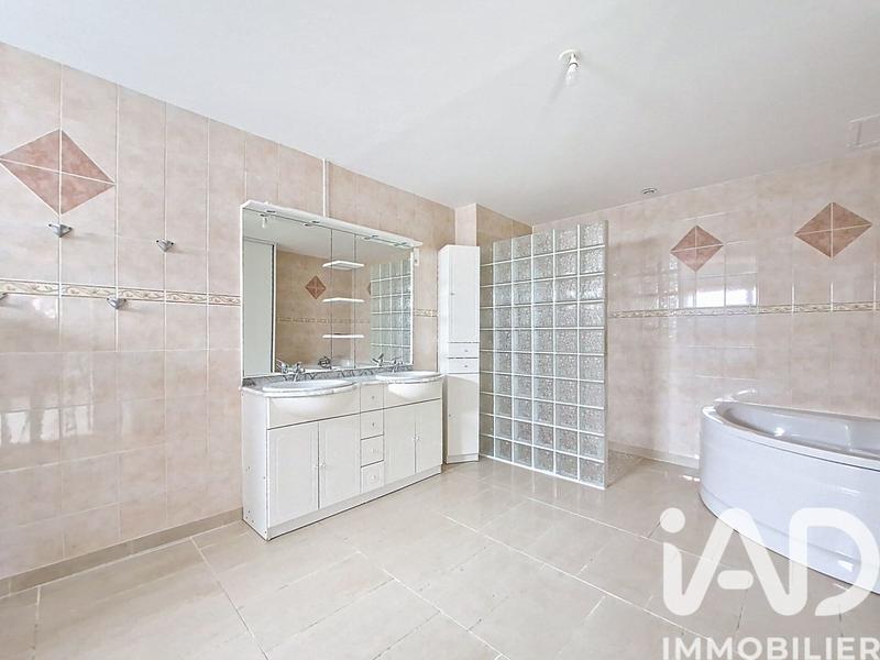 Maison - 128 m² - 4 pièces