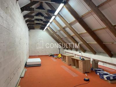 Local d'activité / Entrepôt - 1 169 m²