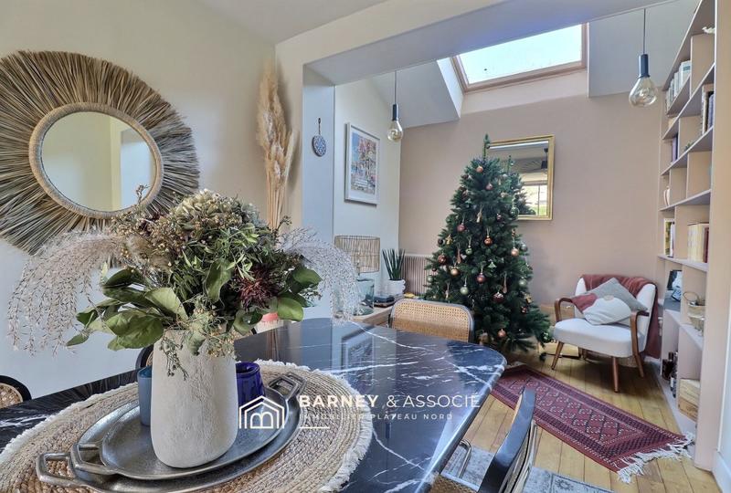 Maison - 97 m² - 5 pièces