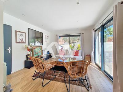 Maison - 168 m² - 7 pièces