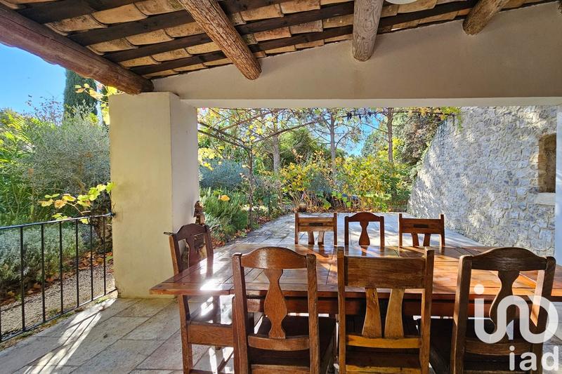 Maison - 210 m² - 7 pièces