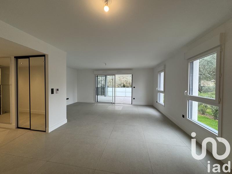 Appartement - 85 m² - 3 pièces