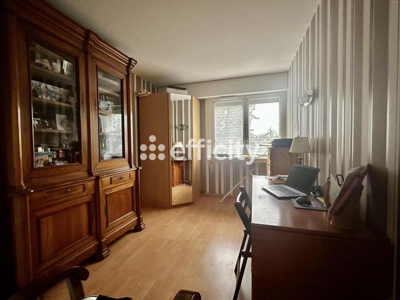Appartement - 98 m² - 5 pièces