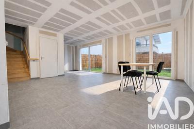 Maison - 95 m² - 5 pièces