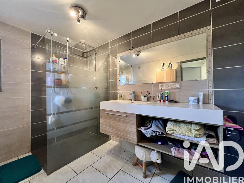 Maison - 101 m² - 5 pièces