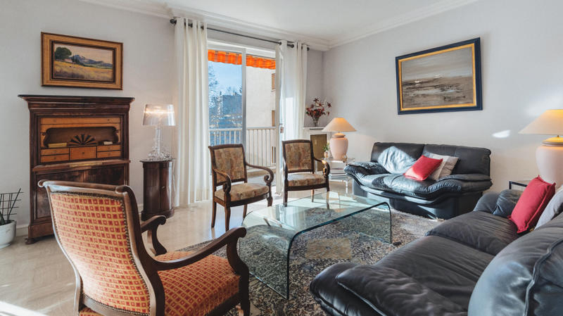 Appartement - 150 m² - 7 pièces