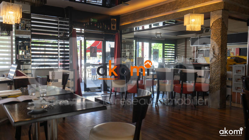 Local commercial - 156 m²