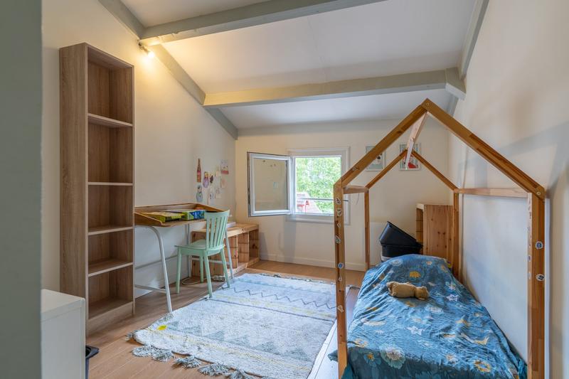 Appartement - 101 m² - 5 pièces