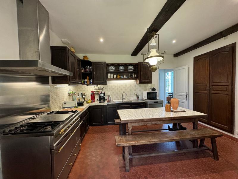 Maison - 268 m² - 6 pièces