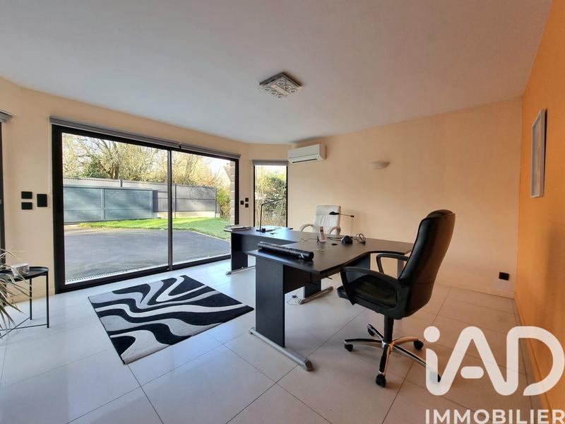 Maison - 249 m² - 9 pièces