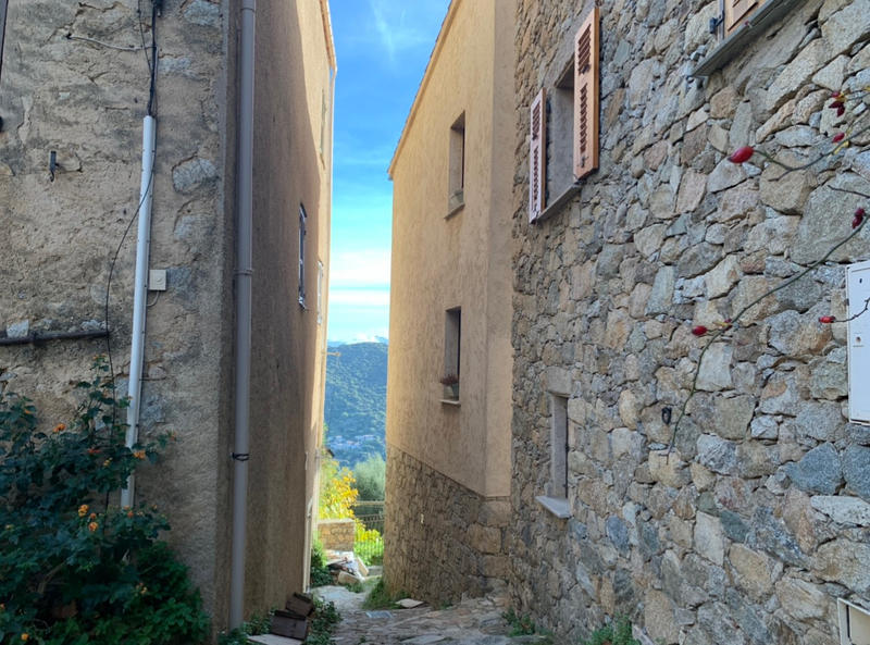 Maison de village - 95 m² - 7 pièces