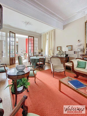 Maison - 352 m² - 1 pièce