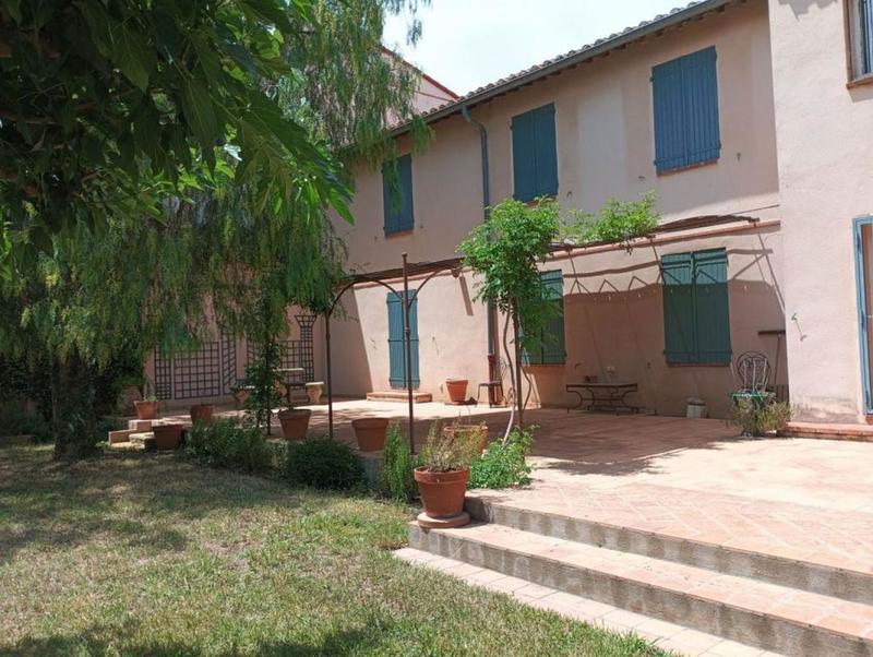 Mas - 438 m² - 14 pièces