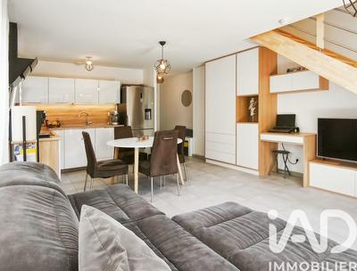 Maison - 98 m² - 4 pièces