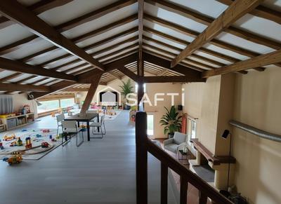 Maison - 153 m² - 5 pièces