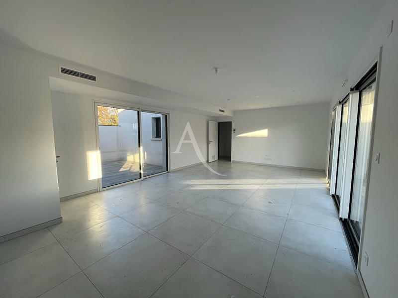 Maison - 111 m² - 4 pièces