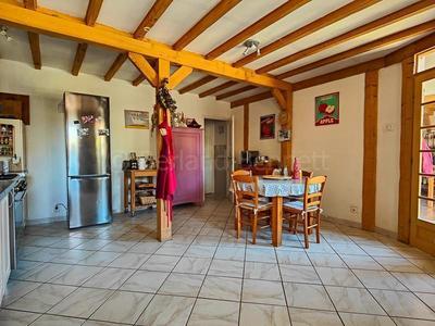 Maison en pierre - 287 m² - 9 pièces
