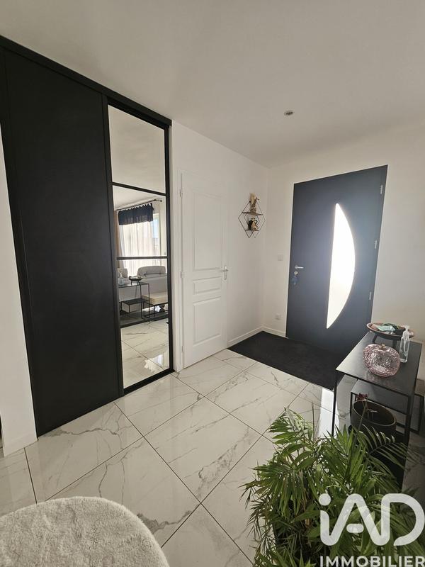 Maison - 92 m² - 5 pièces