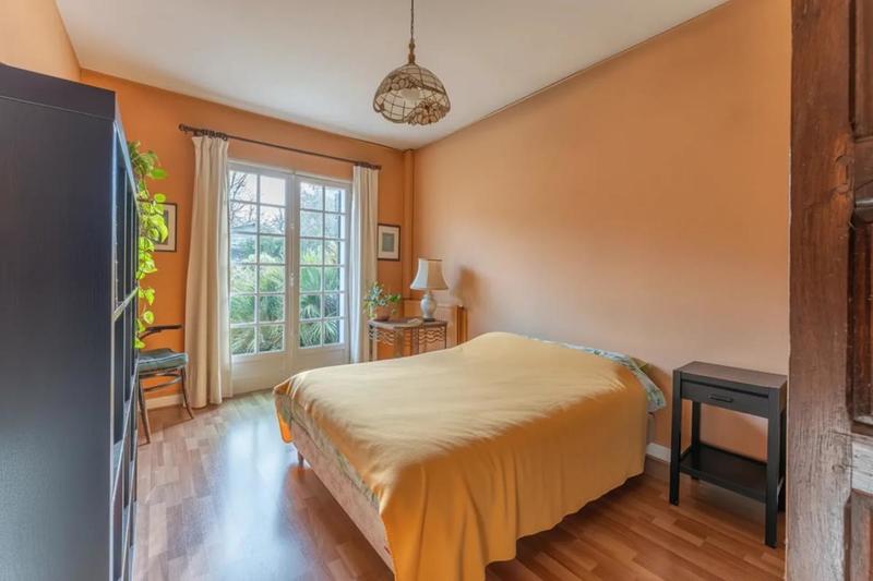 Maison - 211 m² - 6 pièces