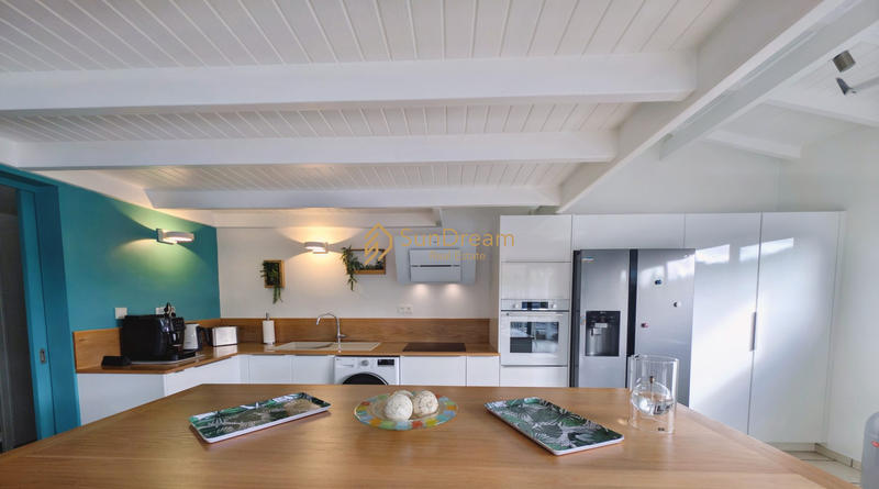 Maison - 94 m² - 4 pièces