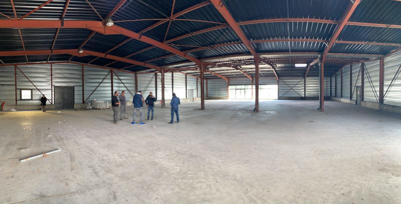 Local d'activités - 349 m²