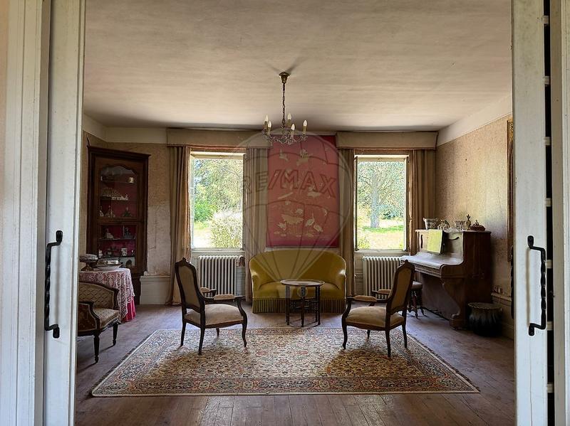 Maison bourgeoise - 379 m² - 11 pièces