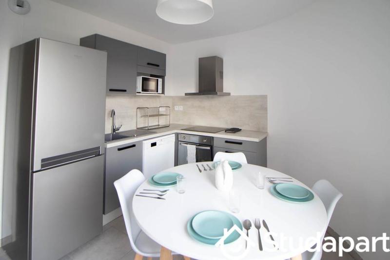 Chambre - 10 m² - 1 pièce