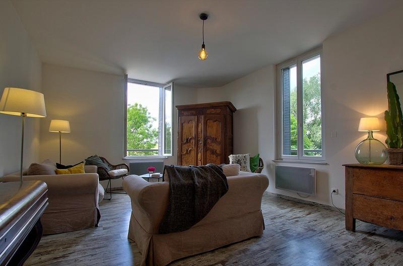 Maison - 900 m² - 24 pièces