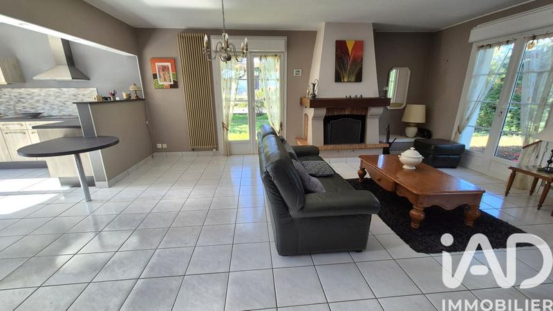 Maison - 94 m² - 5 pièces