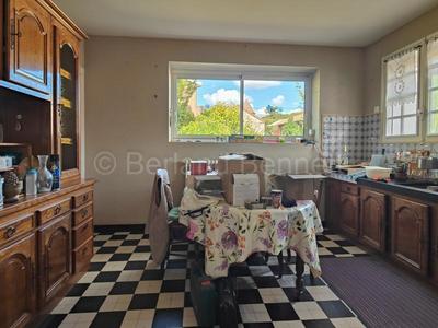 Maison - 203 m² - 11 pièces