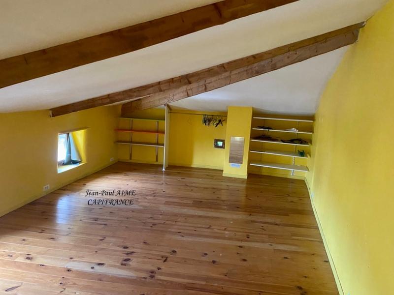 Maison - 264 m² - 9 pièces